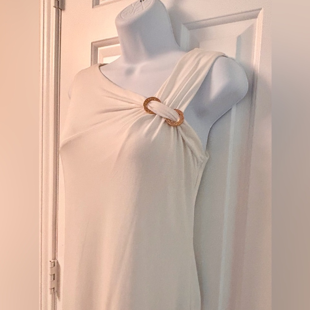 Ivanka Trump Ivory Cocktail 🍸 Sheath Dress with Gold Crystal Infinity accent